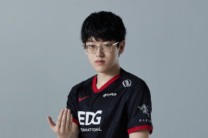 Scout意外战胜SKT，败北引爆全场！